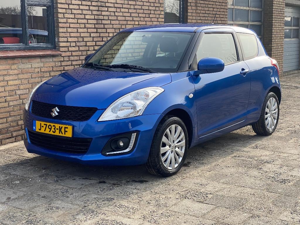 Suzuki Swift 1.2 Zeer mooie auto met heel weinig km's!!!, Auto's, Suzuki, Bedrijf, Swift, ABS, Airbags, Airconditioning, Android Auto
