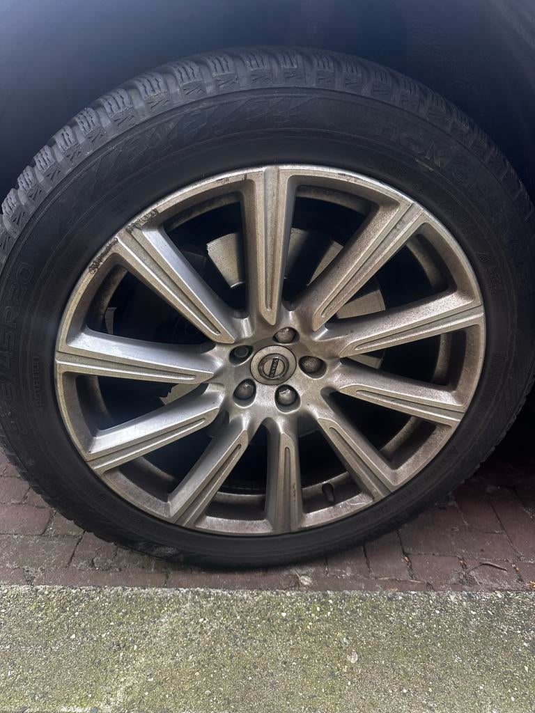 Volvo XC90 T8 hybride Lichtmetalen Velgen met Winterbanden, Auto-onderdelen, Banden en Velgen, Ophalen, Gebruikt, 275 mm, Banden en Velgen