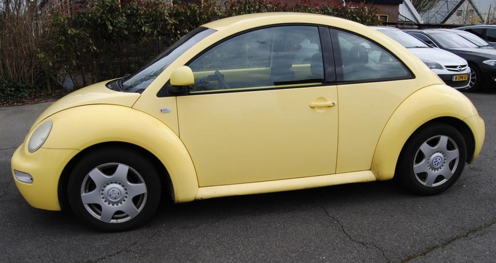 Volkswagen New Beetle 2.0 Highline ZO MEE ! GEEN APK, Stof, Overige kleuren, 1984 cc, 116 pk