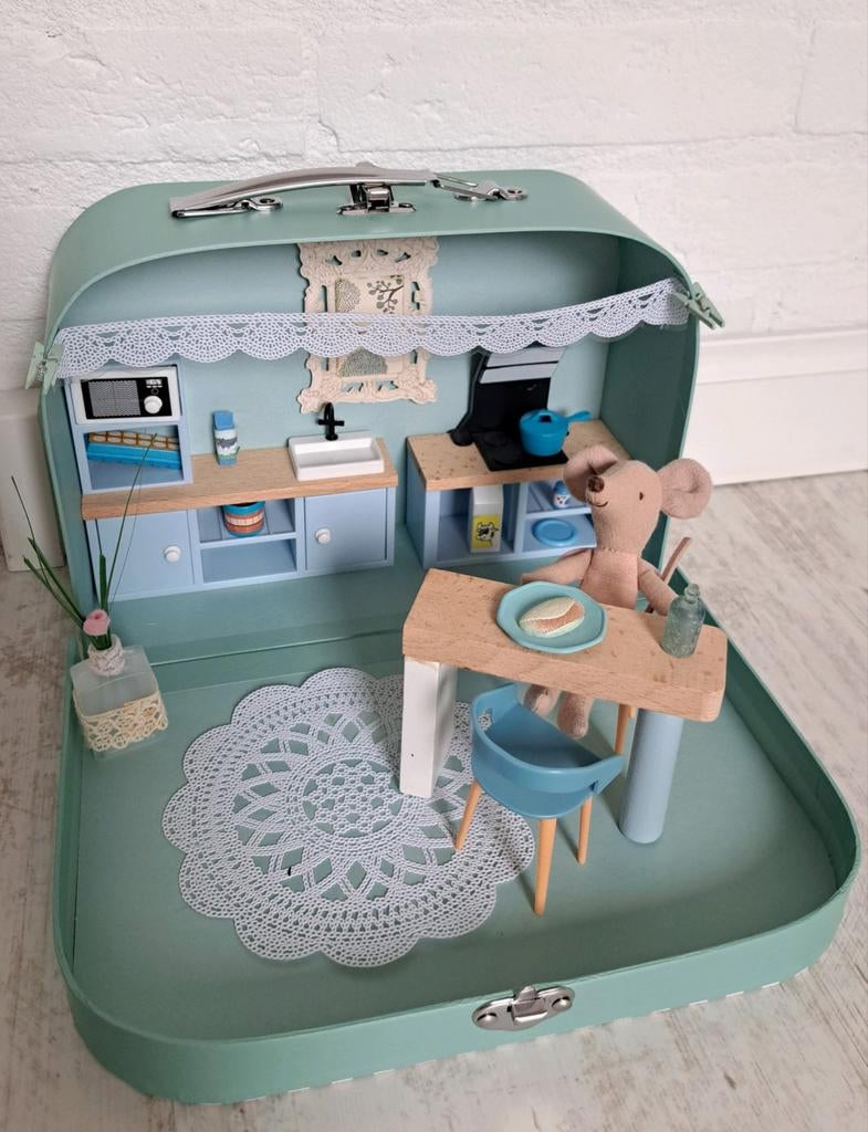 Meeneem koffer met keuken en bar voor maileg muizen, Ophalen of Verzenden, Zo goed als nieuw, Toebehoren