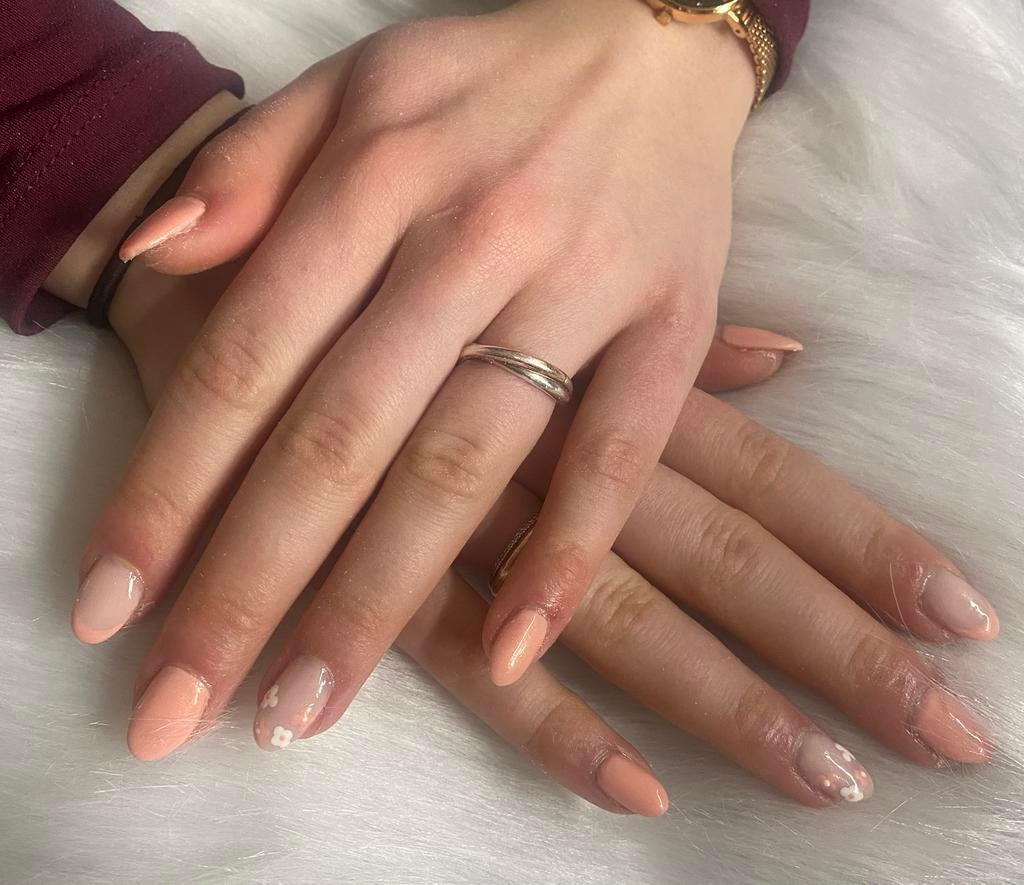 Mooie verzorgde nagels met Biab en gellak*nagelstyliste*, Ophalen, Nieuw, Overige kleuren, Handen en Nagels