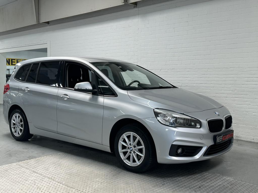 BMW 2 Serie Active Tourer 218i High Executive CLIMA / CRUISE, Auto's, BMW, Voorwielaandrijving, Gebruikt, Bedrijf, Handgeschakeld