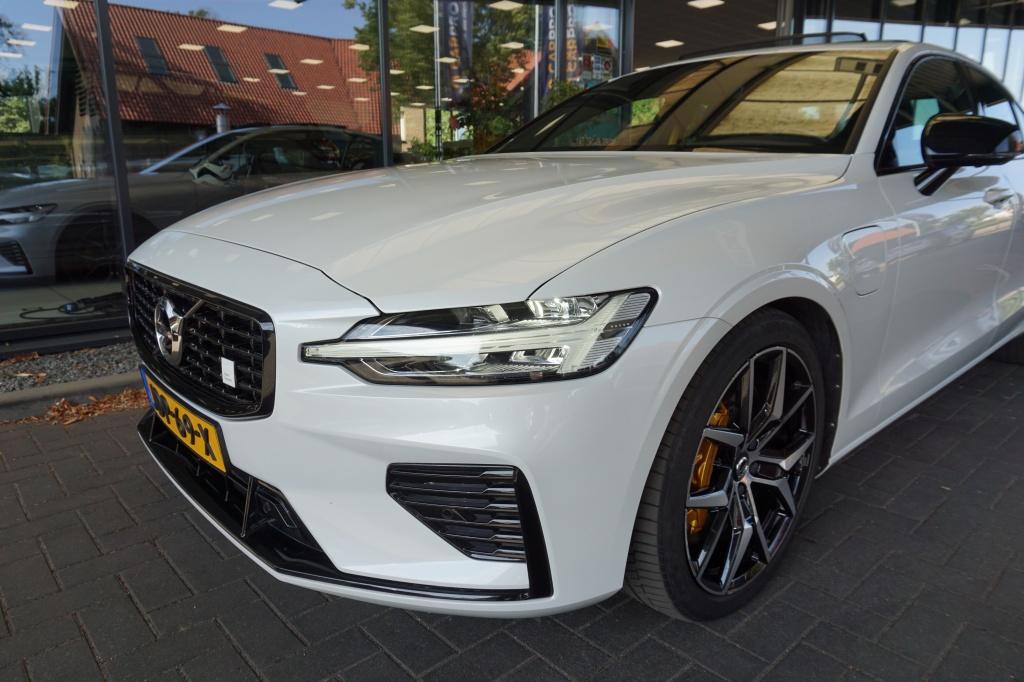 Volvo S60 2.0 T8 AWD Polestar Engineered | Schuif-/Kanteldak, Auto's, Volvo, 12 maanden, Gebruikt, Euro 6, Wit