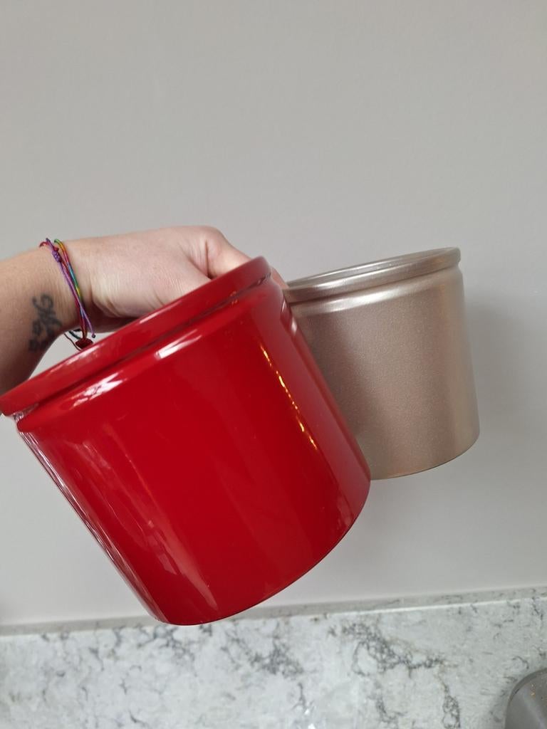 Twee keramieken bloempotten: rood en zacht brons, Gebruikt, Rond, Binnen, Ophalen of Verzenden