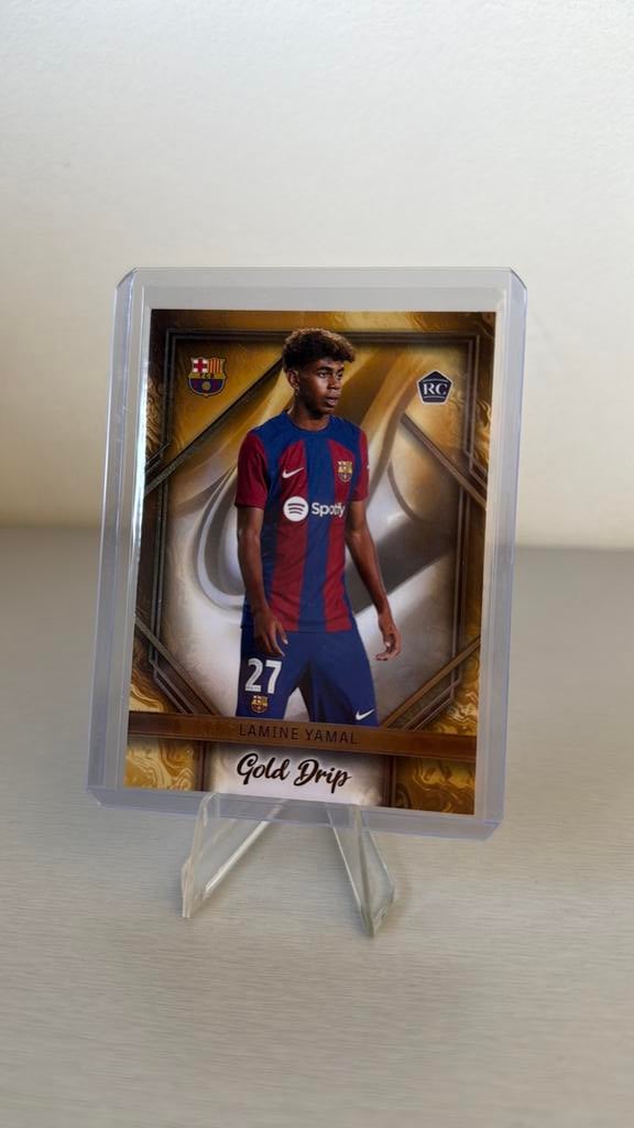 Topps Lamine Yamal Rookie Gold Drip, Ophalen of Verzenden, Zo goed als nieuw, Buitenlandse clubs, Spelerskaart