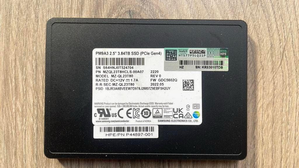 Samsung PM9A3 3,84 TB Gen4 SSD, Computers en Software, Harde schijven, Ophalen of Verzenden, Zo goed als nieuw, Server, SAS