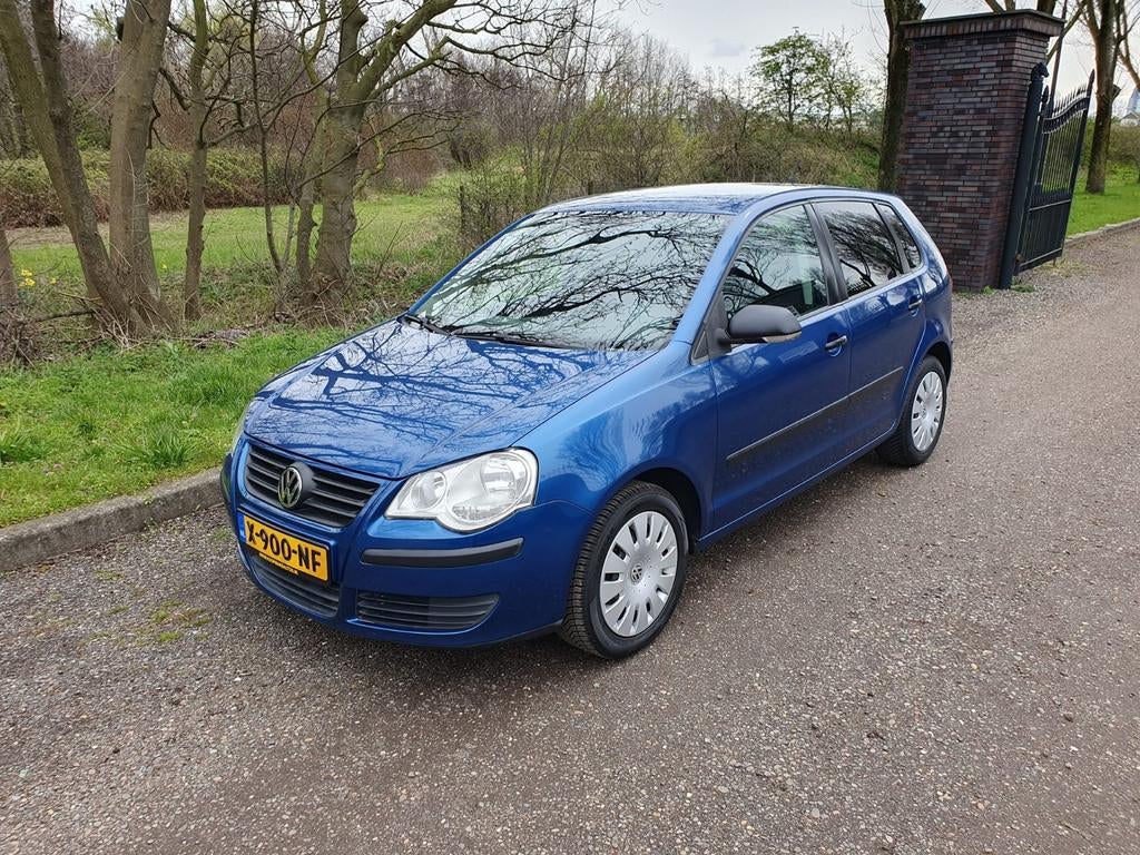 Volkswagen Polo 1.2 NieuweApk/Airco/Nap, Auto's, Voorwielaandrijving, 40 €/maand, 989 kg, Blauw