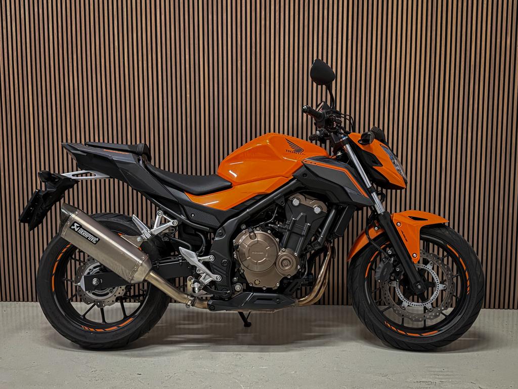 Honda CB 500 F - AKRAPOVIC - ABS - A2 - 35KW, Motoren, Motoren | Honda, Bedrijf, Minimaal motorrijbewijs A2, 12 t/m 35 kW, Naked bike
