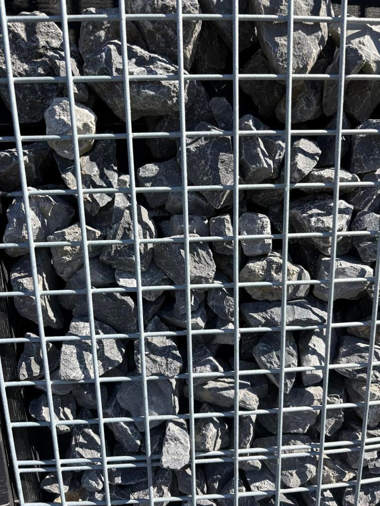 Gratis afhalen 1/2 kuub grijze keien, Ophalen, Zo goed als nieuw, Minder dan 10 meter