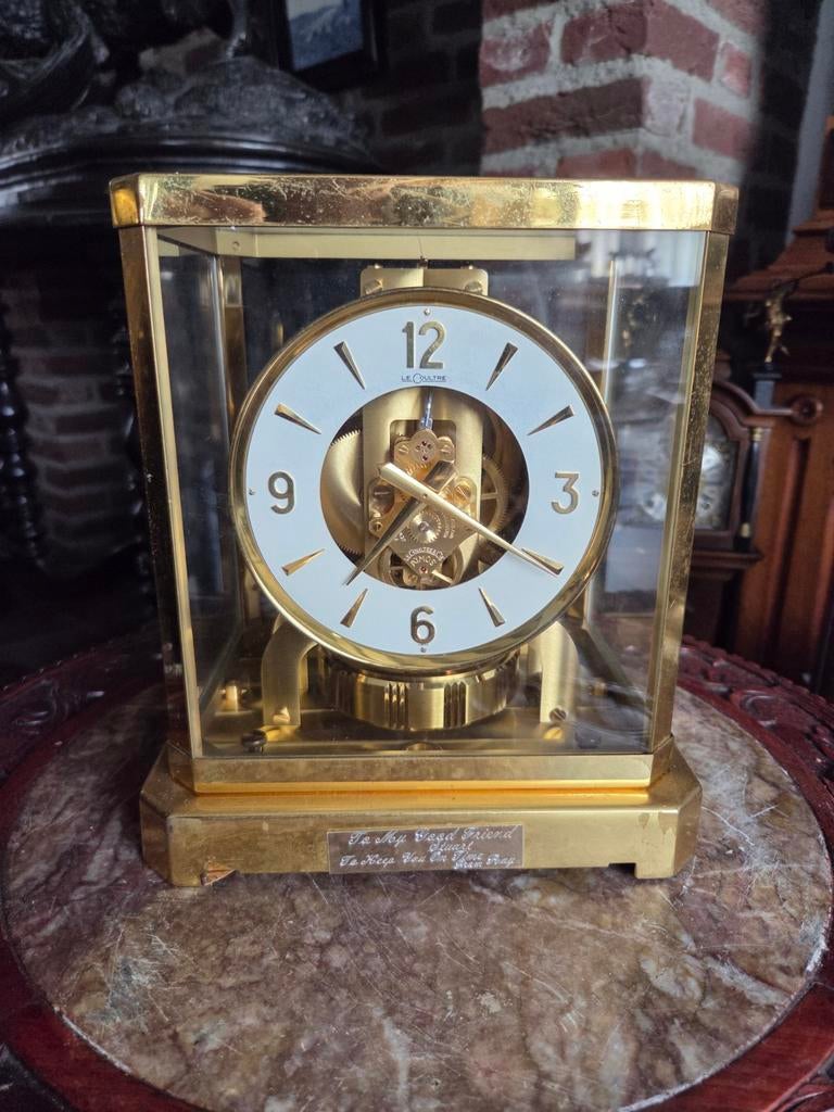 Gezocht aparte klokken,reiswekkers en inboedels, Antiek en Kunst, Ophalen