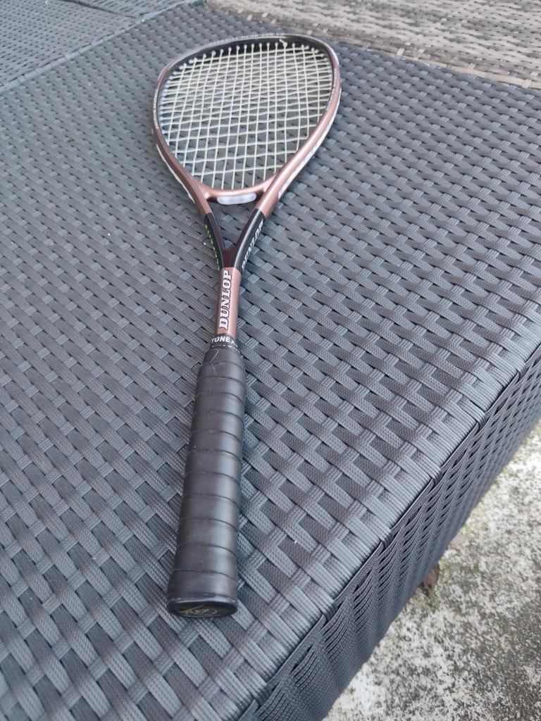 Dunlop Black Max Graphite Squash Racket, Info@dunlopsports.com, Ophalen of Verzenden, Dunlop Sports, PO Box 100, Birmingham, B33 0LD, UK