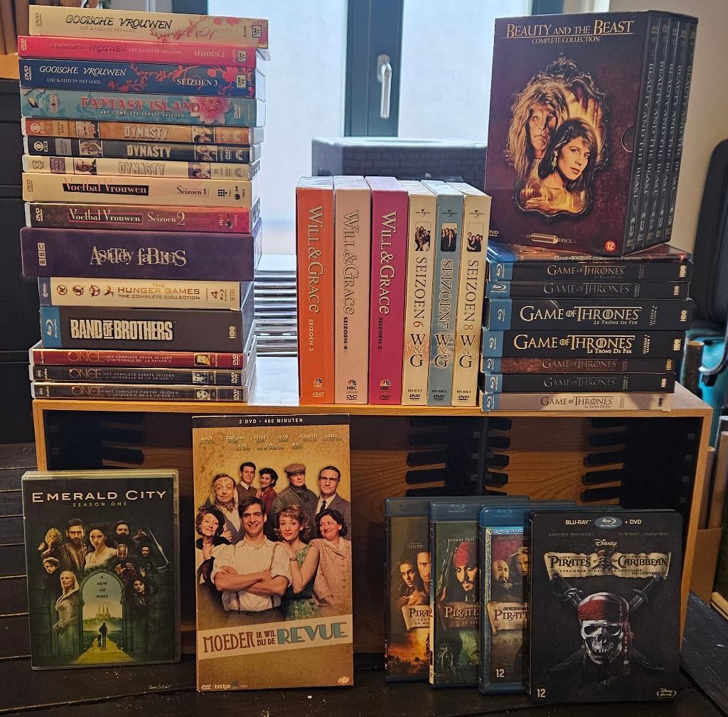 Diverse TV series, Vanaf 12 jaar, Ophalen, Zo goed als nieuw, Overige genres