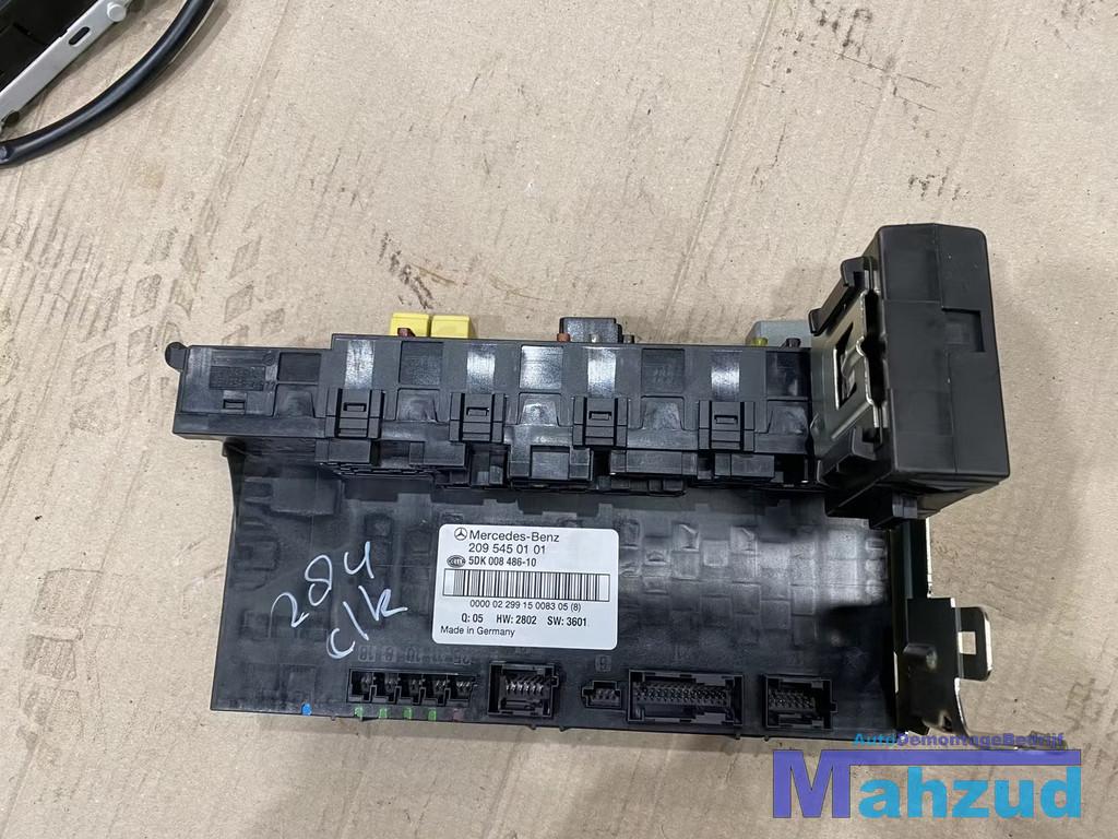 MERCEDES CLK W209 1.8 Zekeringkast bodycontrol 2095450101, Auto-onderdelen, Gebruikt, Mercedes-Benz AG, Mercedes-Benz, Ophalen of Verzenden