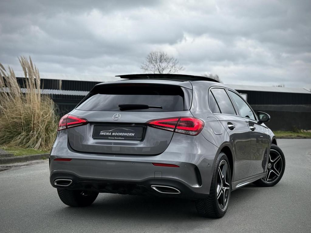 Mercedes A-klasse 250 e AMG Panoramadak|Keyless|Night pakket, Auto's, Mercedes-Benz, Gebruikt, Euro 6, 4 cilinders, Bedrijf