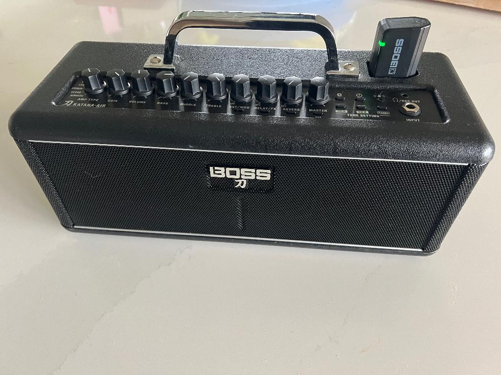 Boss Katana Air, Ophalen, Zo goed als nieuw, Gitaar, Minder dan 50 watt