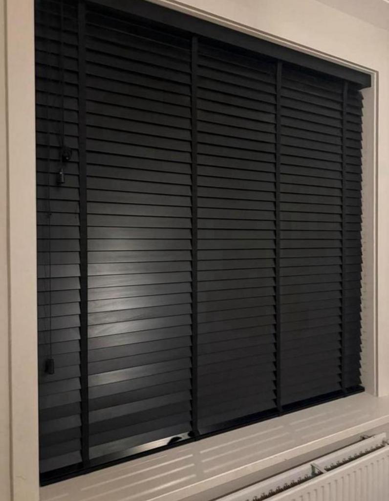 Zwarte jaloezien 1 stuk, Ophalen, Zo goed als nieuw, Minder dan 100 cm