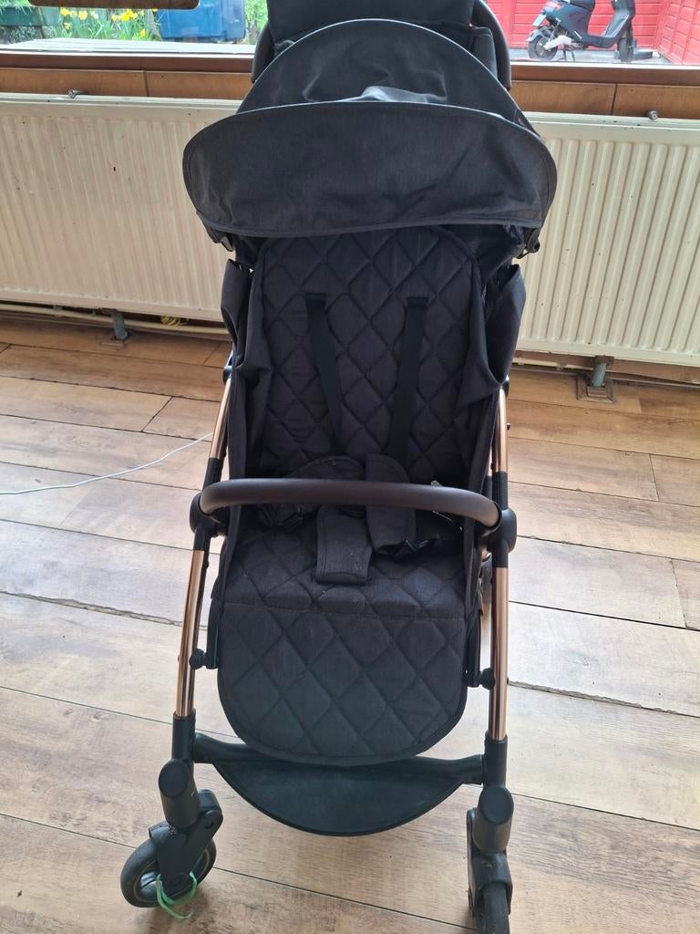 Een zwart met rose goud buggy met regenhoes en tas, Kinderen en Baby's, Buggy's, Ophalen, Regenhoes