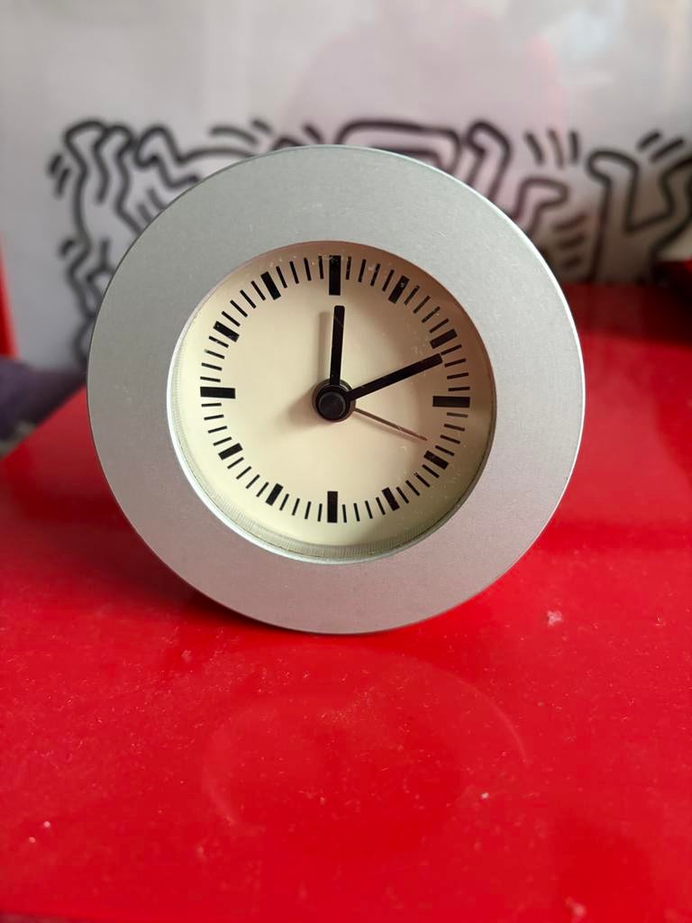 Klunsa wekker IKEA,massief aluminium Y2K Mikael Warnhammar., Ophalen of Verzenden, Zo goed als nieuw, Wandklok