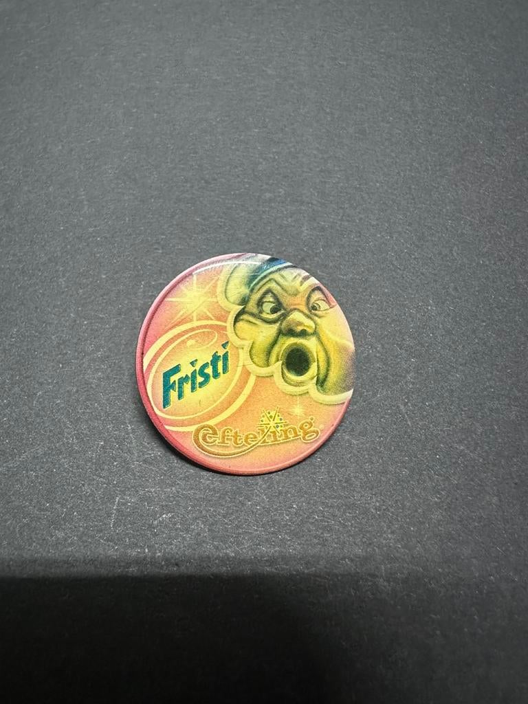 Efteling pin fristi, Ophalen of Verzenden, Zo goed als nieuw, Button of Speldje
