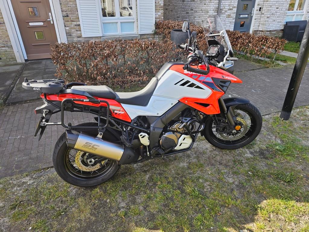 Suzuki DL1050 XT V-STROM 1050 bj.2021, 2 cilinders, LED Verlichting, Motorrijbewijs A, Bedrijf