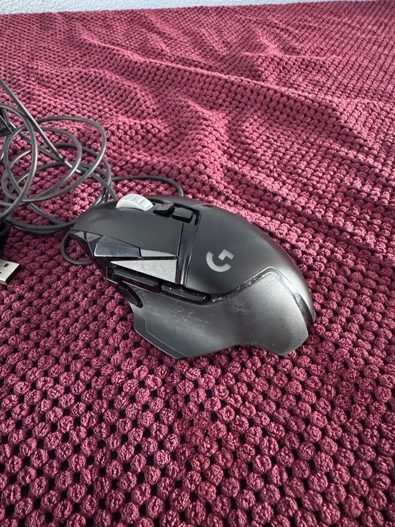 Logitech G502 bedrade muis, Computers en Software, Muizen, Rechtshandig, Muis, Gebruikt, Gaming muis