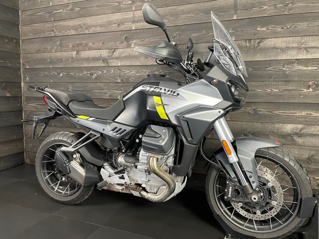 Moto Guzzi V100 STELVIO E5+ NERO VULCANO (bj 2024) - foto 3