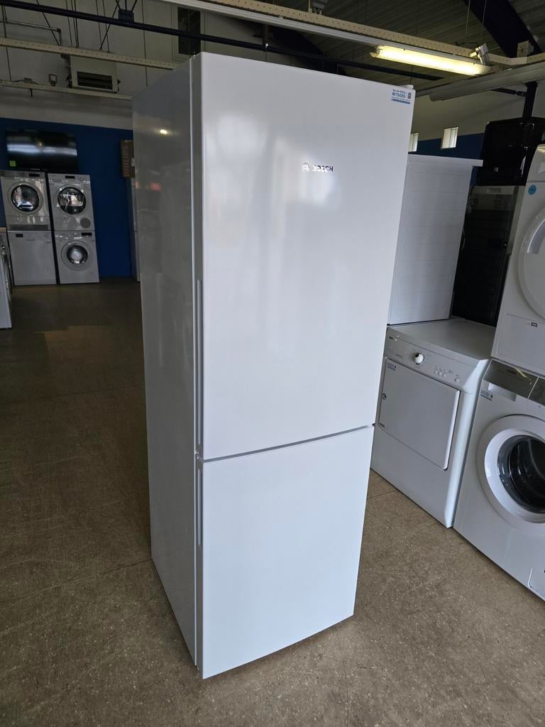 Bosch koelvriescombinatie | A++ | Garantie & Gratis thuis ✅️, Jirnsum, 200 liter of meer, 60 cm of meer, Met aparte vriezer