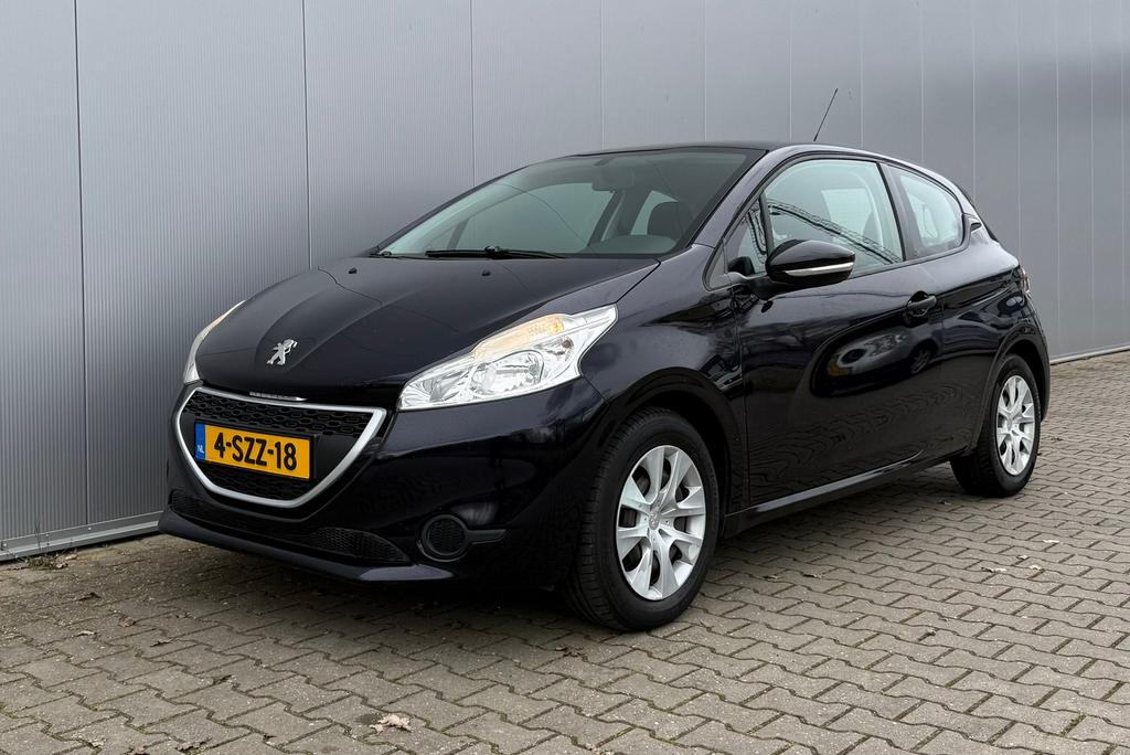 Peugeot 208 1.0 VTI  2014 * nieuwe Apk  57dkm Nap * Airco, Auto's, Peugeot, Voorwielaandrijving, 450 kg, 31 €/maand, Blauw