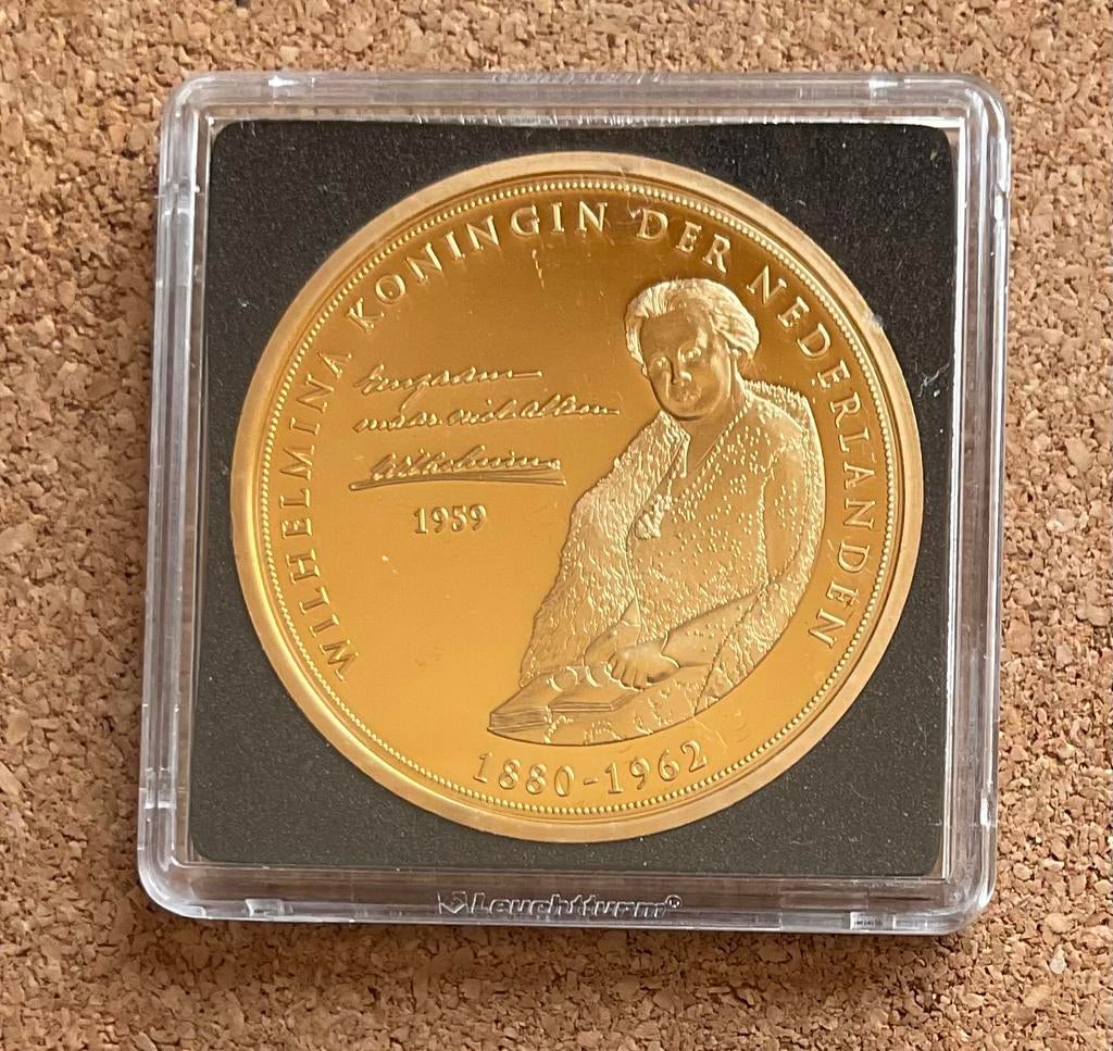 Penning Koningin Wilhelmina Eenzaam Maar Niet Alleen 1959, Postzegels en Munten, Penningen en Medailles, Ophalen of Verzenden