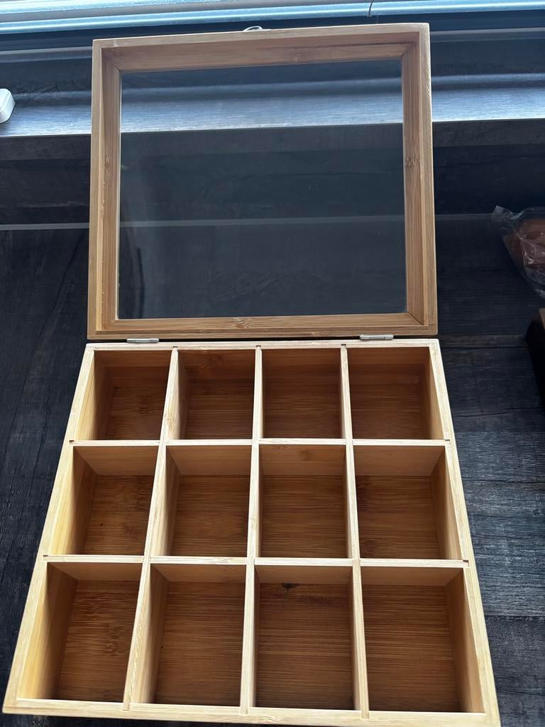 Theedoos 12 vaks, Ophalen, Zo goed als nieuw