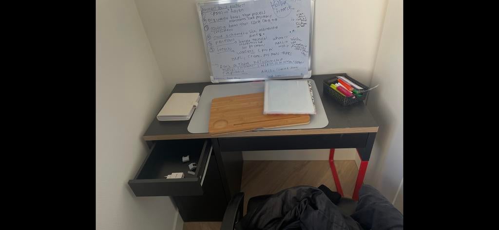 Chair + Table, collction Rotterdam Shugard Storage saturday, Huis en Inrichting, Bureaus, Gebruikt, Met lades, Spaanplaat of MDF