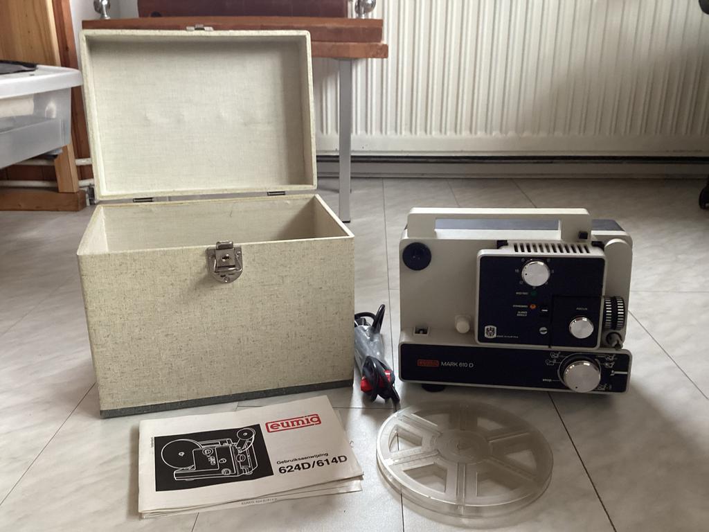 Vintage Eumig Mark 610 D Filmprojector met handleiding, Ophalen, Gebruikt