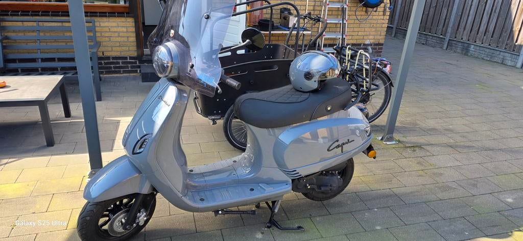 Santini Capri Digital Efi scooter 25km/u, Ophalen, Zo goed als nieuw, Benzine, Overige merken