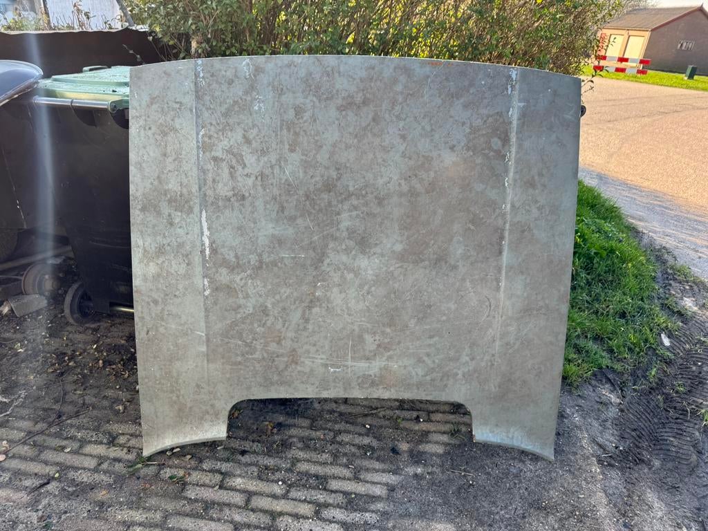 Motorkap triumph 2000/2500, Ophalen