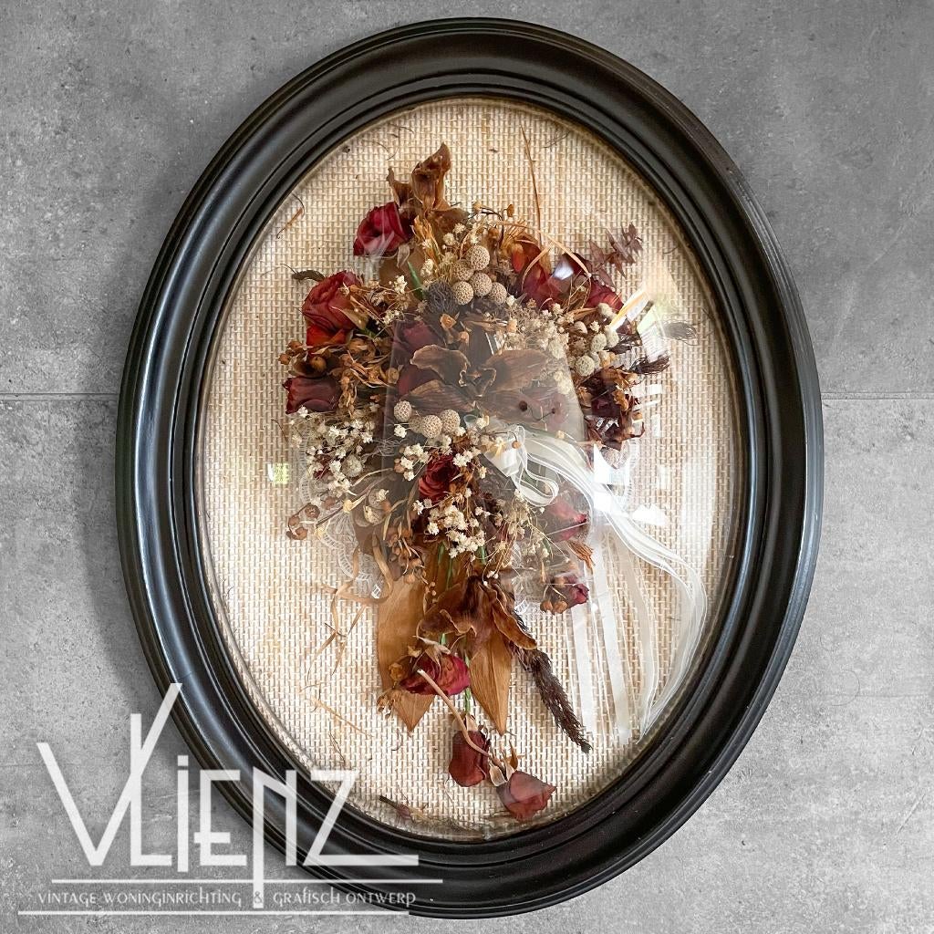 Vintage, brocante ovale lijst met gedroogd boeket, Antiek en Kunst, Ophalen