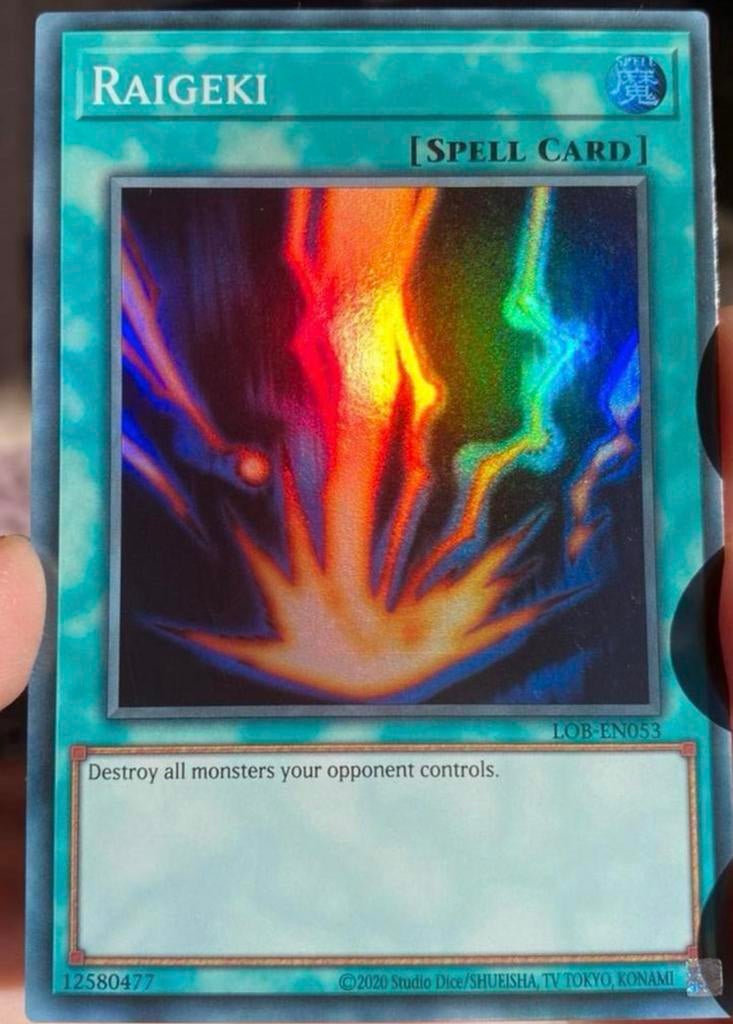 Yu-Gi-Oh! Raigeki LOB Print !, Hobby en Vrije tijd, Verzamelkaartspellen | Yu-gi-Oh!, Ophalen of Verzenden, Zo goed als nieuw