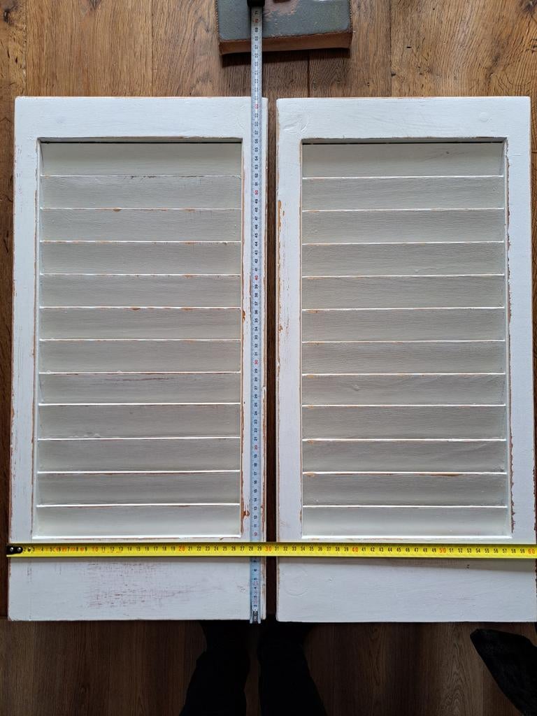 Oude houten Louvre deurtjes/luikjes (decoratie), Ophalen