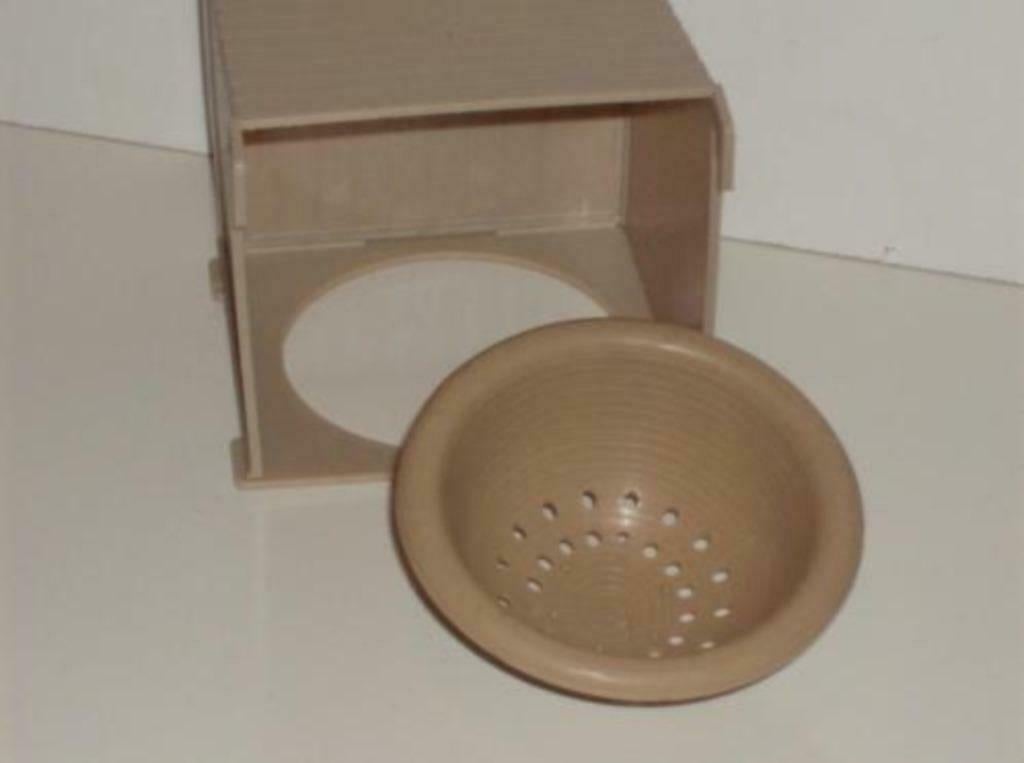 Broedblokken / nestkasten beige keizernest, Dieren en Toebehoren, Vogels | Hokken en Kooien, Ophalen of Verzenden, Nieuw, Kunststof