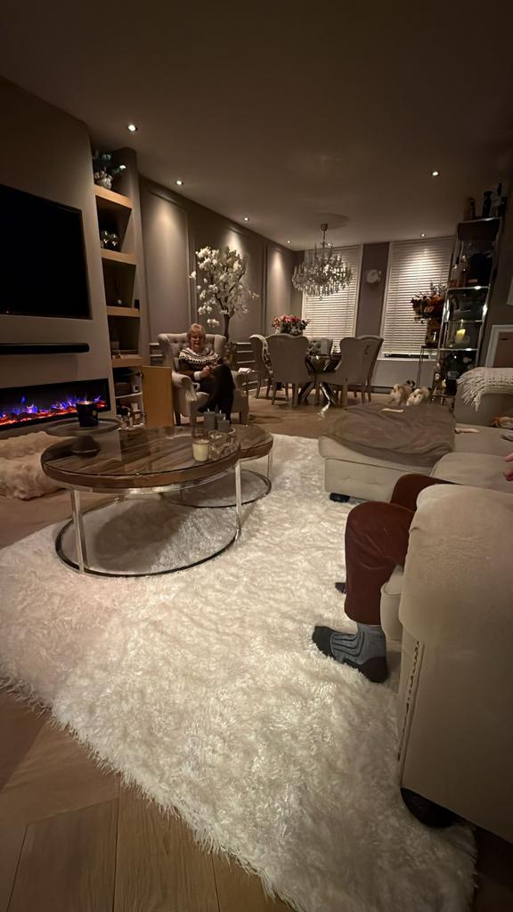 HOOGPOLIG ERIC KUSTER VLOERKLEED OFFWHITE WHITE SHAGGY SALE, Huis en Inrichting, Stoffering | Tapijten en Kleden, Ophalen, 150 tot 200 cm