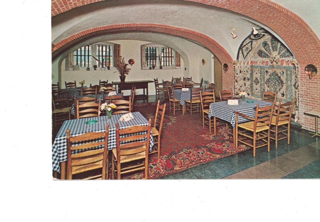 Zeist, slot Zeist,Slot kelder met schelpennis/interieur 1971, Ophalen of Verzenden, 1960 tot 1980, Gelopen, Utrecht