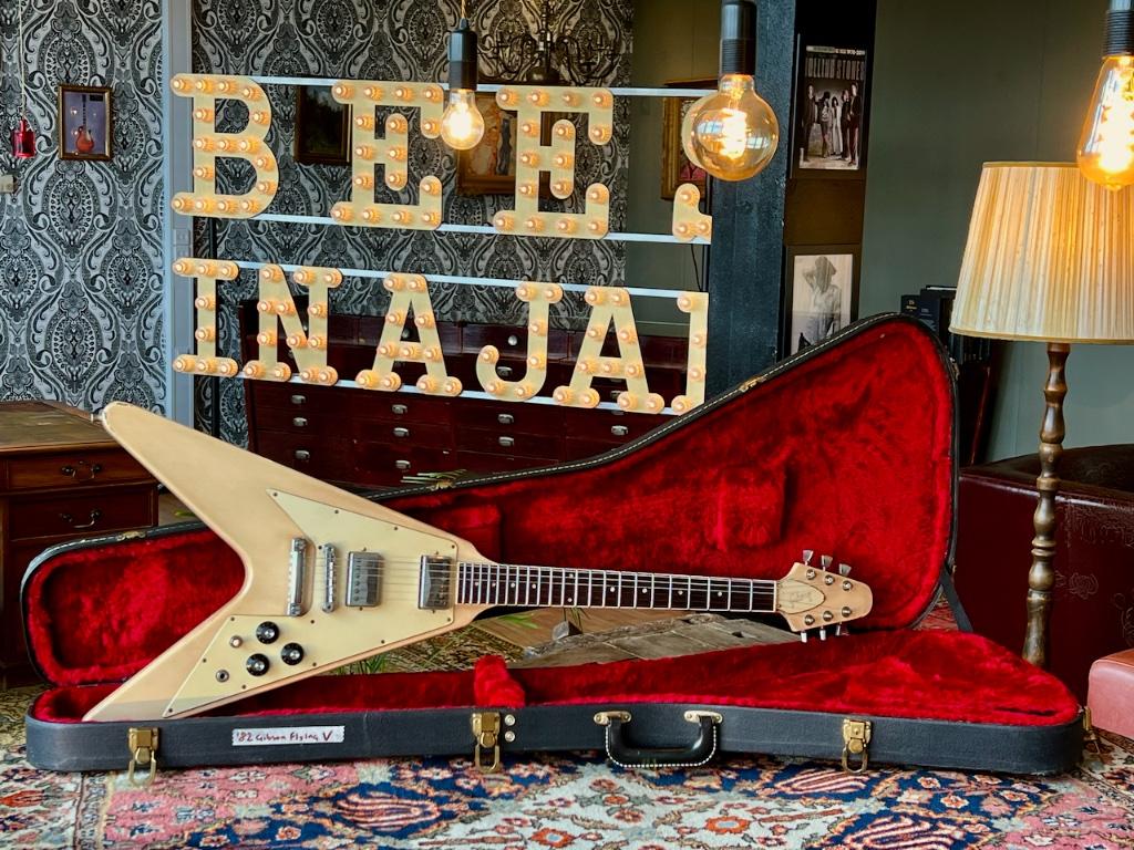 1982 Gibson Flying V Alpine White, Muziek en Instrumenten, Snaarinstrumenten | Gitaren | Elektrisch, Gebruikt, Info@gibson.com