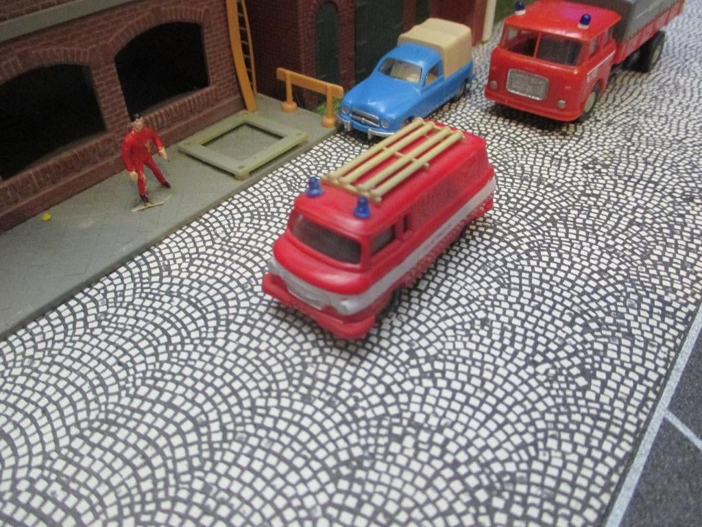 1961 Barkas B 1000 Kastenwagen - DDR Espewe DDR BRANDWEER #1, Ophalen of Verzenden, Zo goed als nieuw, Bus of Vrachtwagen, Overige merken