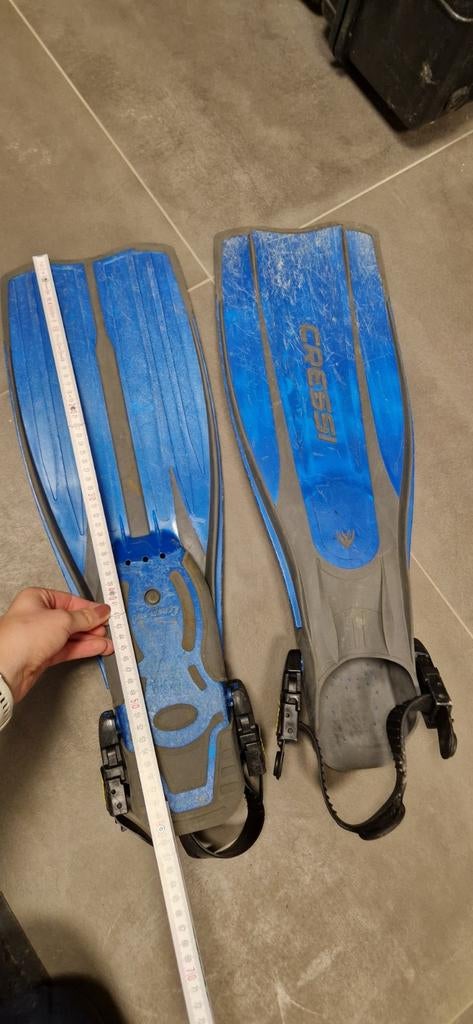 Duivinnen.  Flippers, Ophalen, Zwem- of Duikvliezen