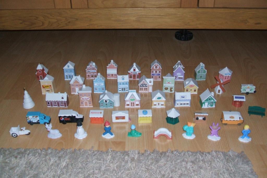 Complete Albert Heijn AH winterdorp set 45 stuks, Verzamelen, Supermarktacties, Albert Heijn, Ophalen of Verzenden
