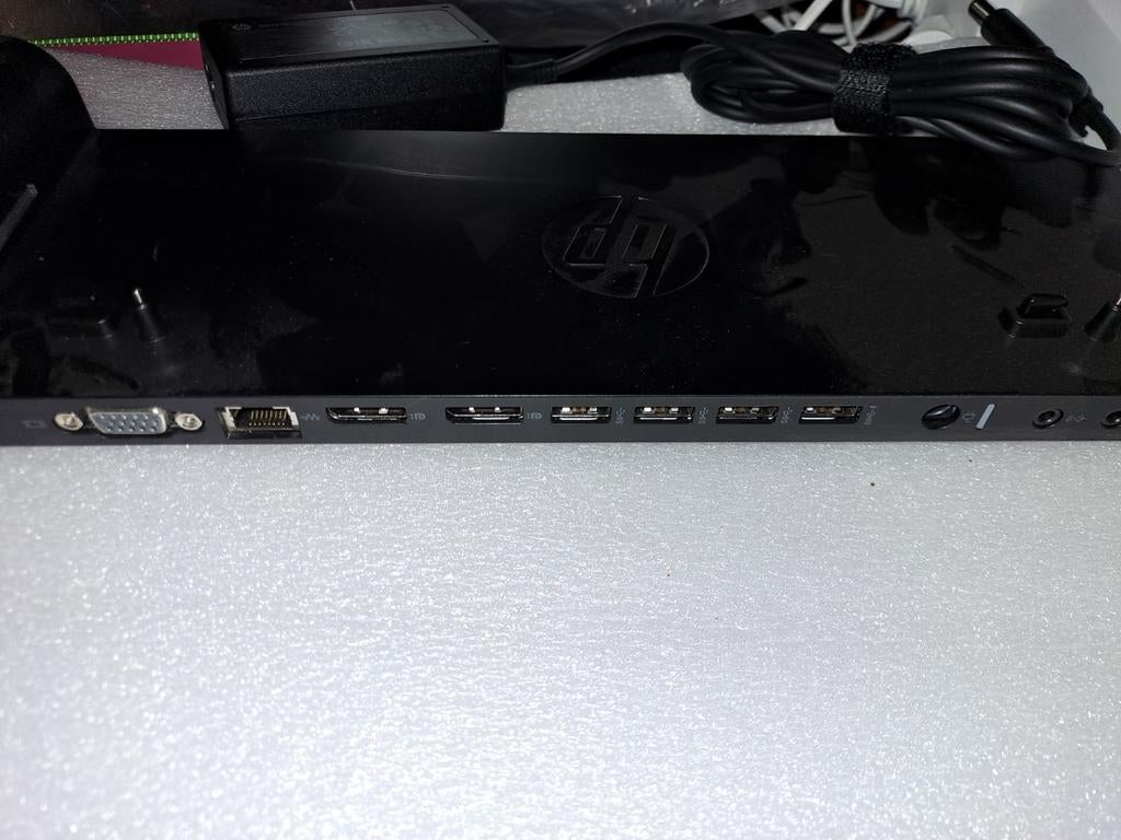 HP Adapter 65W_19,5V_3,33A+HP 2013  Docking Station NIEUW, Computers en Software, Laptop-opladers, Ophalen of Verzenden, Nieuw