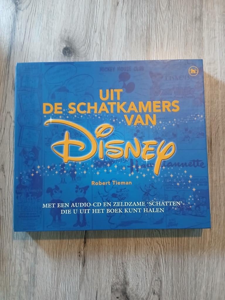 Boek uit de schatkamers van Disney, Verzamelen, Ophalen of Verzenden, Overige figuren, Zo goed als nieuw, Overige typen