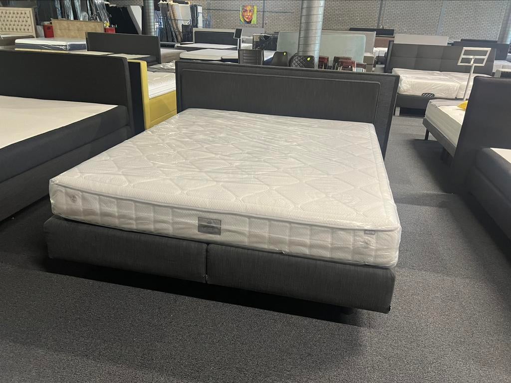 20 x auping showroom boxsprings outlet super deals op=op, Ophalen, Tweepersoons, Zo goed als nieuw, 180 cm