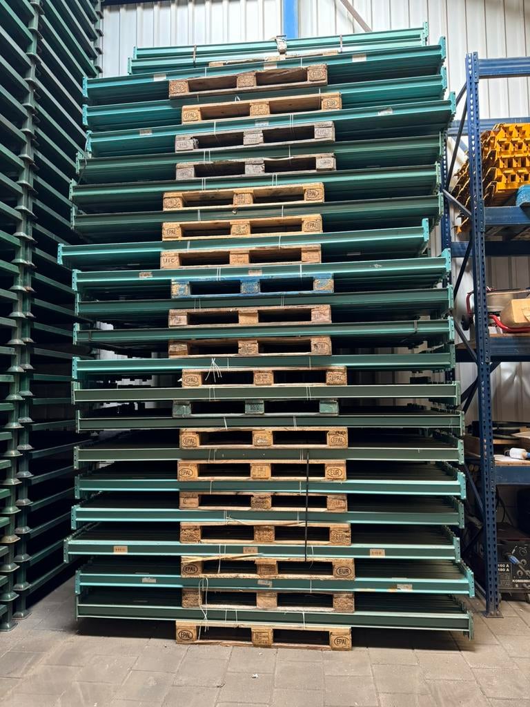 Hovuma palletstelling liggers 2700mm, Zakelijke goederen, Ophalen