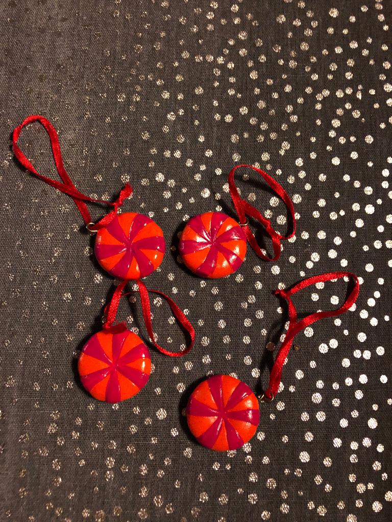 Leuke snoepjes Candy kerstbal kersthangers rond kerst, Diversen, Kerst, Gebruikt, Ophalen of Verzenden