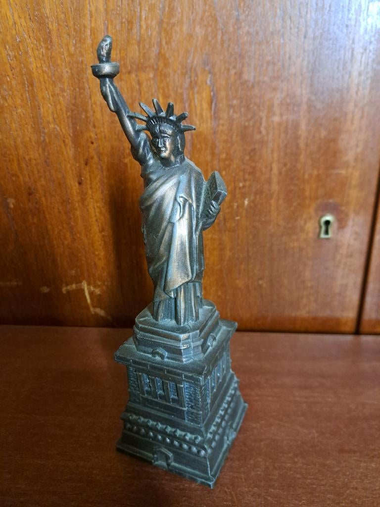 Vrijheidsbeeld statue of liberty usa, Verzamelen, Beelden en Beeldjes, Ophalen of Verzenden, Zo goed als nieuw